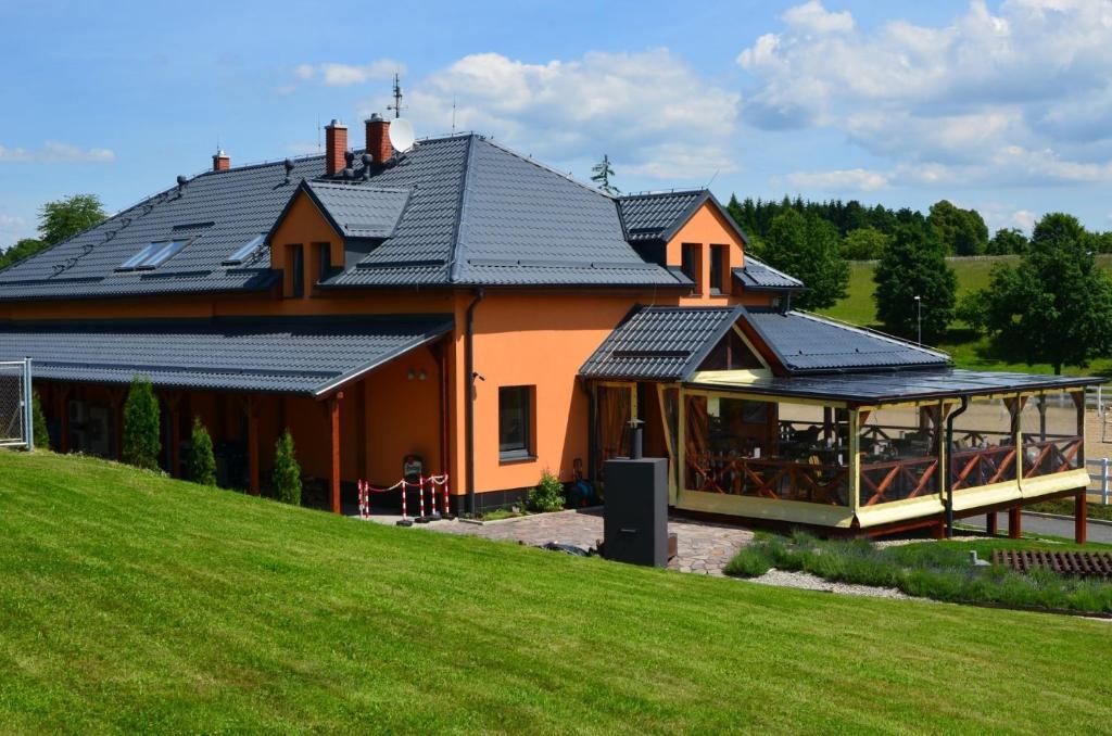 Hotel Horse Riding - Jezdecky Areal Tršice Eksteriør bilde