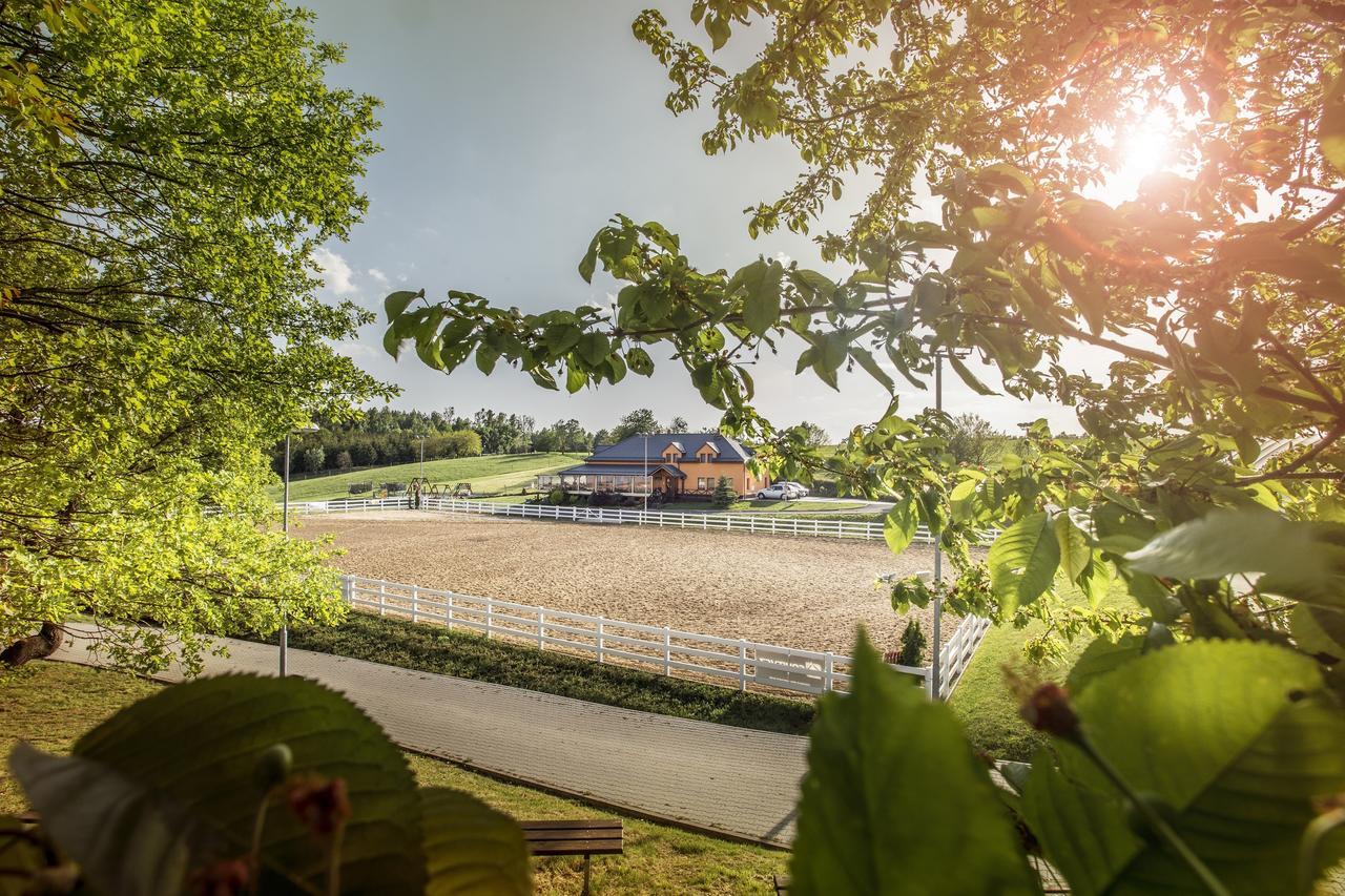 Hotel Horse Riding - Jezdecky Areal Tršice Eksteriør bilde
